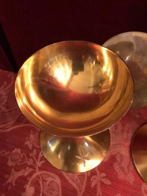 Altar - Set. Monstrance - Ciborium - Chalice. Paten And Lunela Full Silver. Measures: Monstrance style Art - Nouveau en Brass Gilt  / Silver, Dutch 20th century (  anno about 1950 )