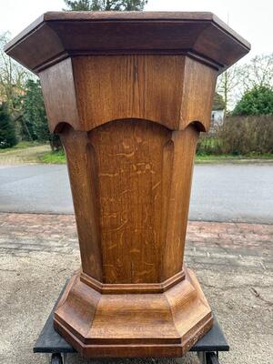 Chapel Interior : Table / Lectern / Baptismal Font / Candle Holders en Solid Oak Wood / Brass  Hand - Hammered / Glass, Netherlands  20 th century ( Anno 1965 )