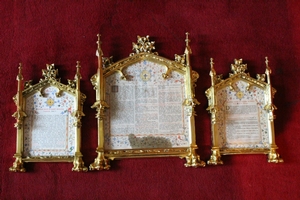 Canon Boards Measurements : 1 X 52 X 38 Cm. 2 X 35 X 29 Cm. style Gothic en Bronze Polished and Varnished, France 19 th century