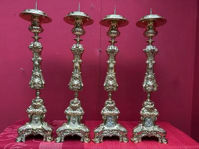 Candle Holders Measures Without Pin style Baroque - Style en Brass / Bronze / Polished and Varnished, Belgium  19 th century ( Anno 1835 )