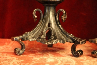 Candle Sticks Measures Without Pin style Gothic - style en Iron Painted, Dutch 19th century