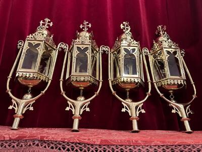 Exceptional Matching Lanterns style Gothic - Style en Brass / Bronze / Polished and Varnished / Glass, Belgium  19 th century ( Anno 1885 )