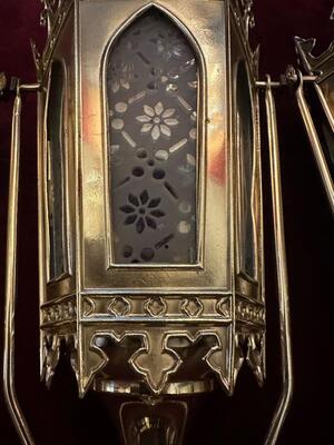 4 Gothic - Style Matching Lanterns