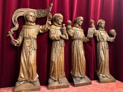 Sculptures Franciscan Saints style Gothic - Style en Hand - Carved Wood Oak, Netherlands  19 th century ( Anno 1875 )