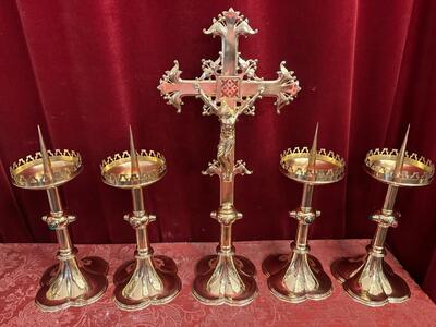 Matching Candle Sticks & Cross Height Without Pin. Measures Cross : H 68 Cm X W 31 Cm X D 20 Cm style Gothic - Style en Brass / Bronze / Polished and Varnished / Stones, Belgium  19 th century ( Anno 1885 )