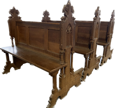 Pews style Gothic - Style en Oak wood, Netherlands  19 th century