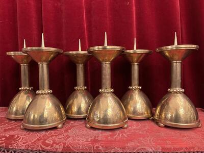 Matching Set Candle Sticks Height Without Pin. style art - deco en Brass / Hand - Hammered, Belgium  20 th century ( Anno 1930 )