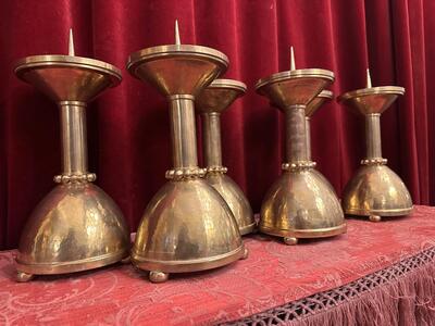 Matching Set Candle Sticks Height Without Pin. style art - deco en Brass / Hand - Hammered, Belgium  20 th century ( Anno 1930 )