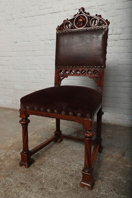 Chairs  style Gothic - style en Walnut wood , France 19 th century