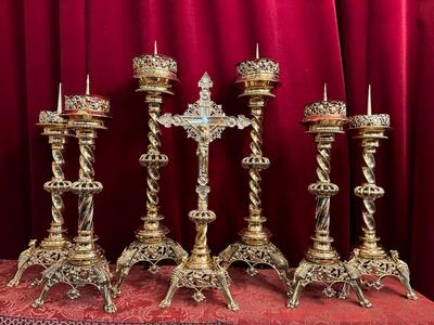 Matching Candle Holders With Cross.  Measures Without Pin style Gothic - Style en Bronze , Belgium  19 th century ( Anno 1875 )