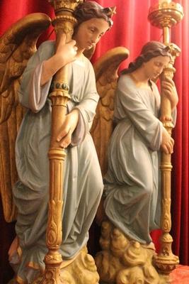 Matching Pair Of Angels With Lighting. Height Without Lights 90 Cm. style Gothic - style en Terra-Cotta polychrome, France 19th century ( anno 1875 )