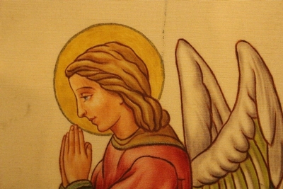 Tabernacle Front style Gothic - style en Brass / Bronze / Gilt / Angels Painted on Silk, Belgium 19th century ( anno 1870 )