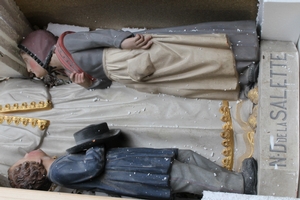 Packing Process Of A Large: N.D. La Salette Statue For U.S.A. 2016 en Terra-Cotta polychrome, FRANCE 19th century