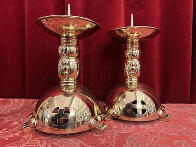 Candle Holders Measures Without Pin style art - deco en Brass / Bronze / Polished and Varnished, Belgium  20 th century ( Anno 1930 )