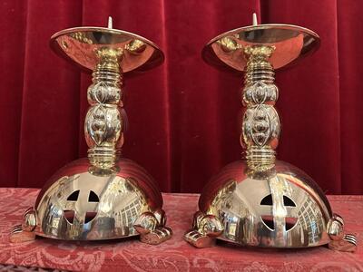 Candle Holders Measures Without Pin style art - deco en Brass / Bronze / Polished and Varnished, Belgium  20 th century ( Anno 1930 )