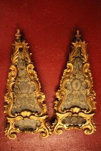 Matching Reliquaries  Museum - Worthy  Altar - Pieces style Baroque - Rococo en Fully hand - carved / Extreme Fine wood / Gilt hand - Embroiddery, Italy 17 th century