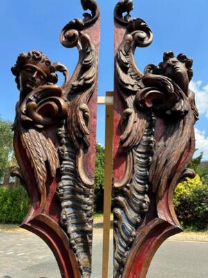 Angel Head Architectoral Ornaments style Baroque - Style en Hand - Carved Wood , 18 th century