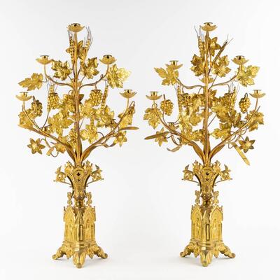 Floral Candle - Holders en Brass / Bronze / Gilt, France 19 th century
