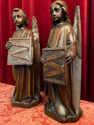 Angels style Gothic - style en Fully Hand - Carved Wood Oak, Belgium 19 th century ( Anno 1880 )