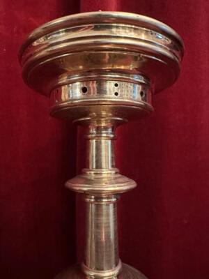 Candle Holders Measures Without Pin style Gothic - Style en Bronze , Belgium  19 th century ( Anno 1880 )