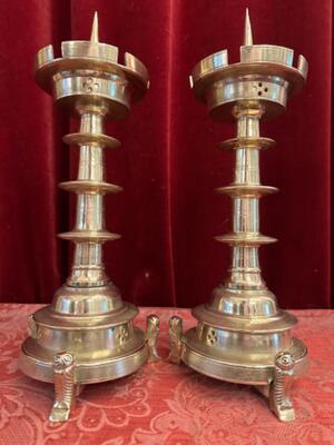 Candle Holders Measures Without Pin style Gothic - Style en Bronze Gilt, Belgium  19 th century ( Anno 1865 )