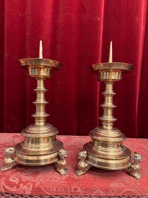 Candle Holders Measures Without Pin style Gothic - Style en Bronze Gilt, Belgium  19 th century ( Anno 1840 )