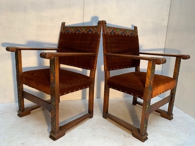 Chairs style Gothic - style en Oak wood / Red Velvet, Belgium 19th century