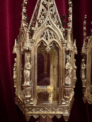 Reliquaries style Gothic - Style en Bronze / Polished and Varnished / Glass, France 19 th century ( Anno 1865 )