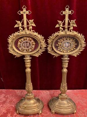 Reliquaries With Relics  style NEO-CLASSICISTIC en Bronze / Gilt / Glass, France 19th century ( anno 1865 )