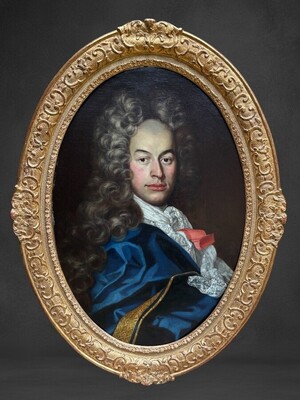 Pair Of 18th Century Noble Oval Portrait Paintings. Oil On Canvas