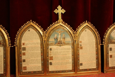 Canon Boards Measurements : 1 X 56 X 45 Cm. 2 X 24 X 35 Cm. style Gothic - style en Brass / Bronze / Glass / New Polished and Varnished., Belgium 19th century